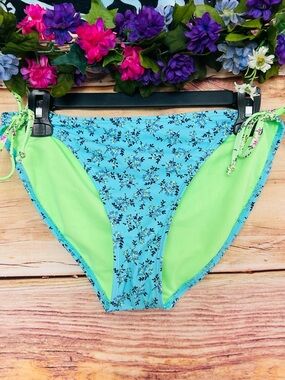 No Boundaries Junior’s Light Blue Floral Side Ties Bikini Swim Bottom XL (15-17)